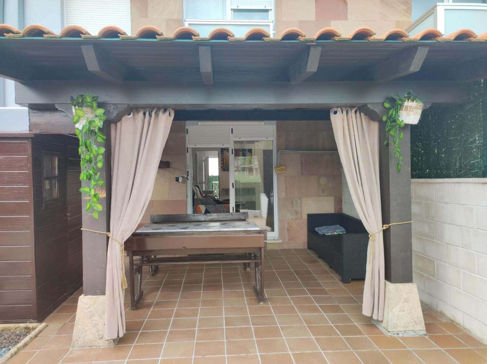 Chalet Bajo Con Jardin, Patio, Cenador Y Barbacoa. Viveda المظهر الخارجي الصورة